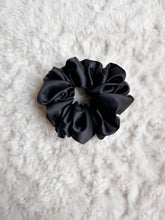 Load image into Gallery viewer, Regular Size Scrunchies