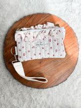 Load image into Gallery viewer, Ruffle Phone Wristlets