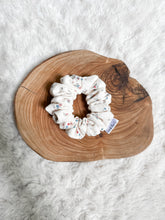 Load image into Gallery viewer, Classic Scrunchie - Vintage Floral
