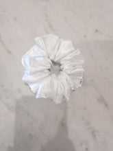 Load image into Gallery viewer, Silky Scrunchie - White
