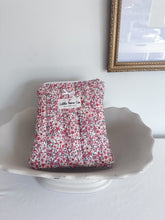 Load image into Gallery viewer, Spring Floral Bags
