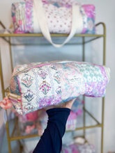 Lade das Bild in den Galerie-Viewer, Bohemian Bloom Bags
