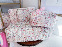 Load image into Gallery viewer, Spring Meadow Bags
