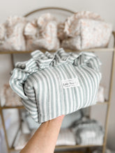画像をギャラリービューアに読み込む, Summer Ruffle Bags
