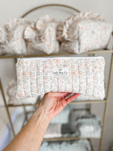 Lade das Bild in den Galerie-Viewer, Fairy Garden Ruffle Bags
