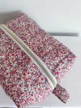 Load image into Gallery viewer, Spring Floral Bags
